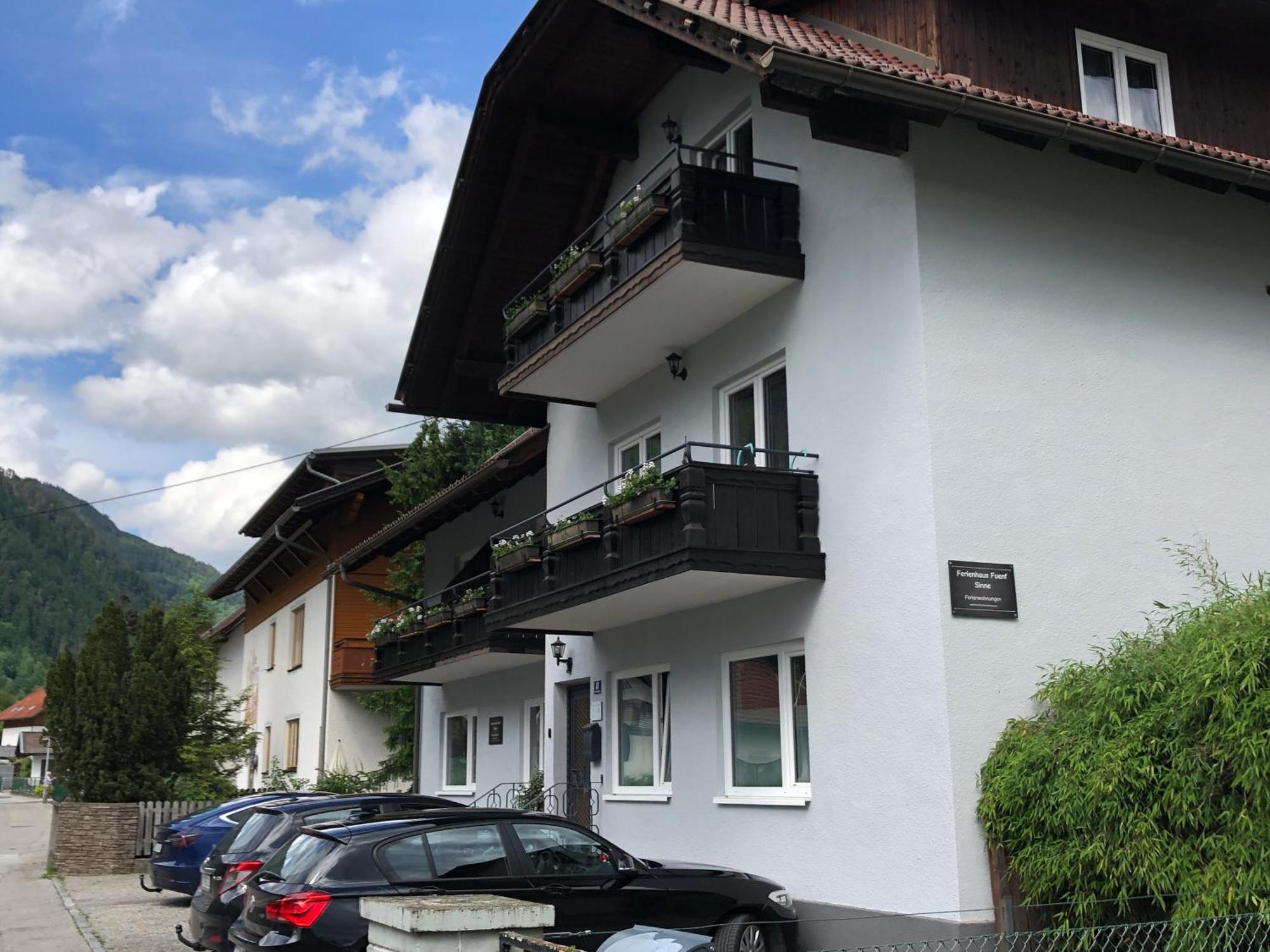 Appartement Kuhglocken Ferienhaus Fuenf Sinne Добриах Экстерьер фото